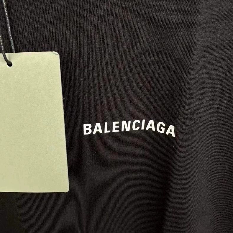 Other Balenciaga New front and back logo short sleeve Size US XS / EU 42 / 0 - 3 Thumbnail