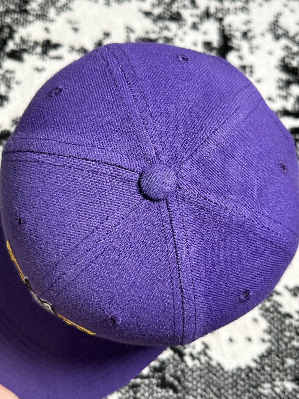 American Needle Washington Huskies NCAA Vintage Hat Size ONE SIZE - 3 Thumbnail