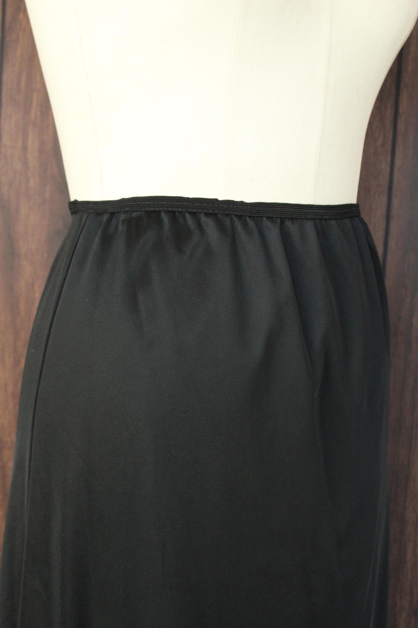 Vintage Vintage 1960s 1970s Half Slip, Carol Brent Black Nylon with Size ONE SIZE - 5 Thumbnail
