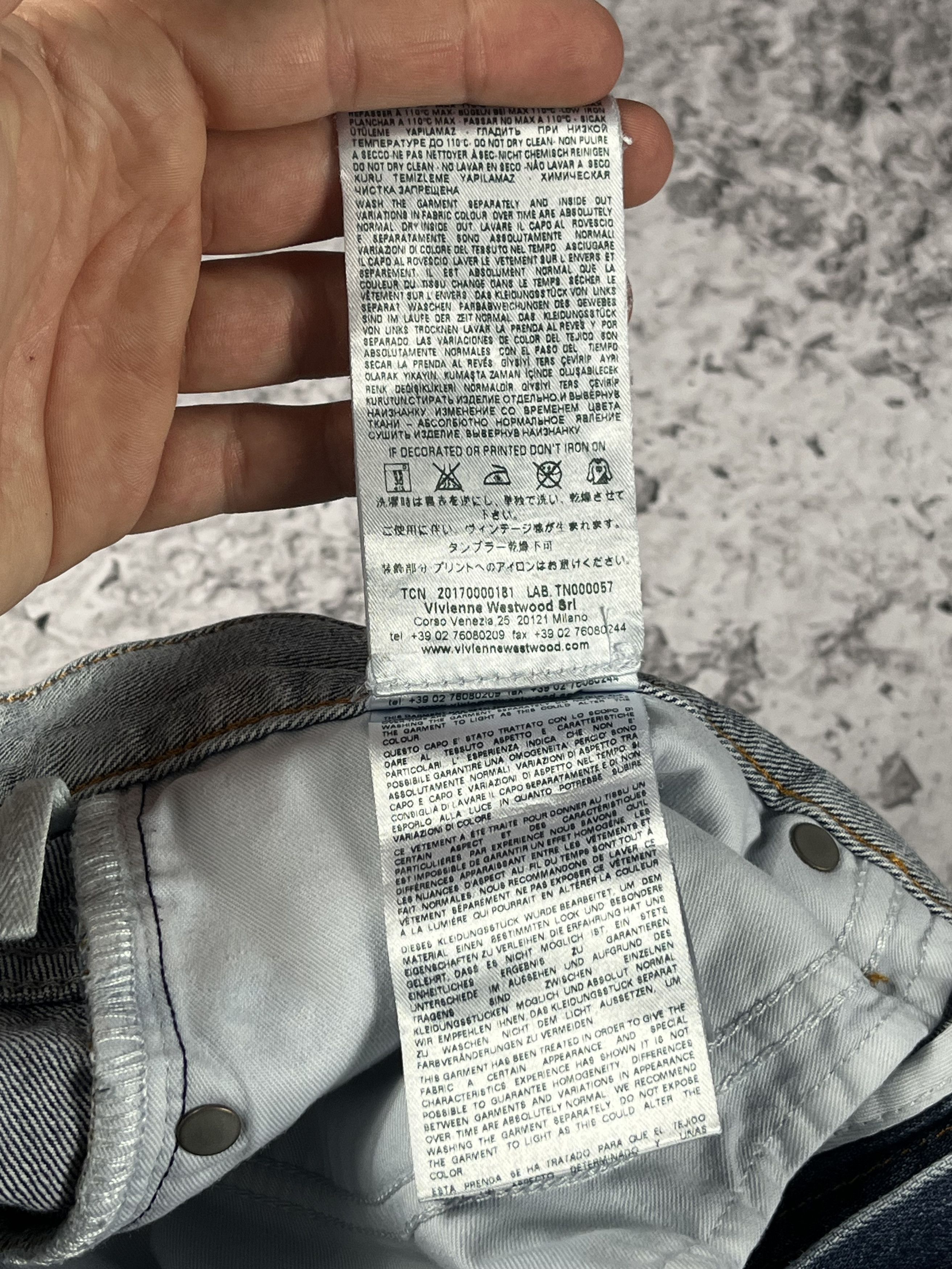 Vivienne Westwood Vivienne Westwood denim jeans 32 size big logo in pocket Size US 32 / EU 48 - 12 Thumbnail
