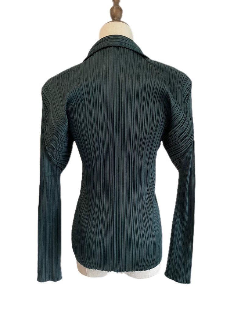 Issey Miyake Issey Miyake Long sleeves with right-angled shoulders Size L / US 10 / IT 46 - 2 Thumbnail