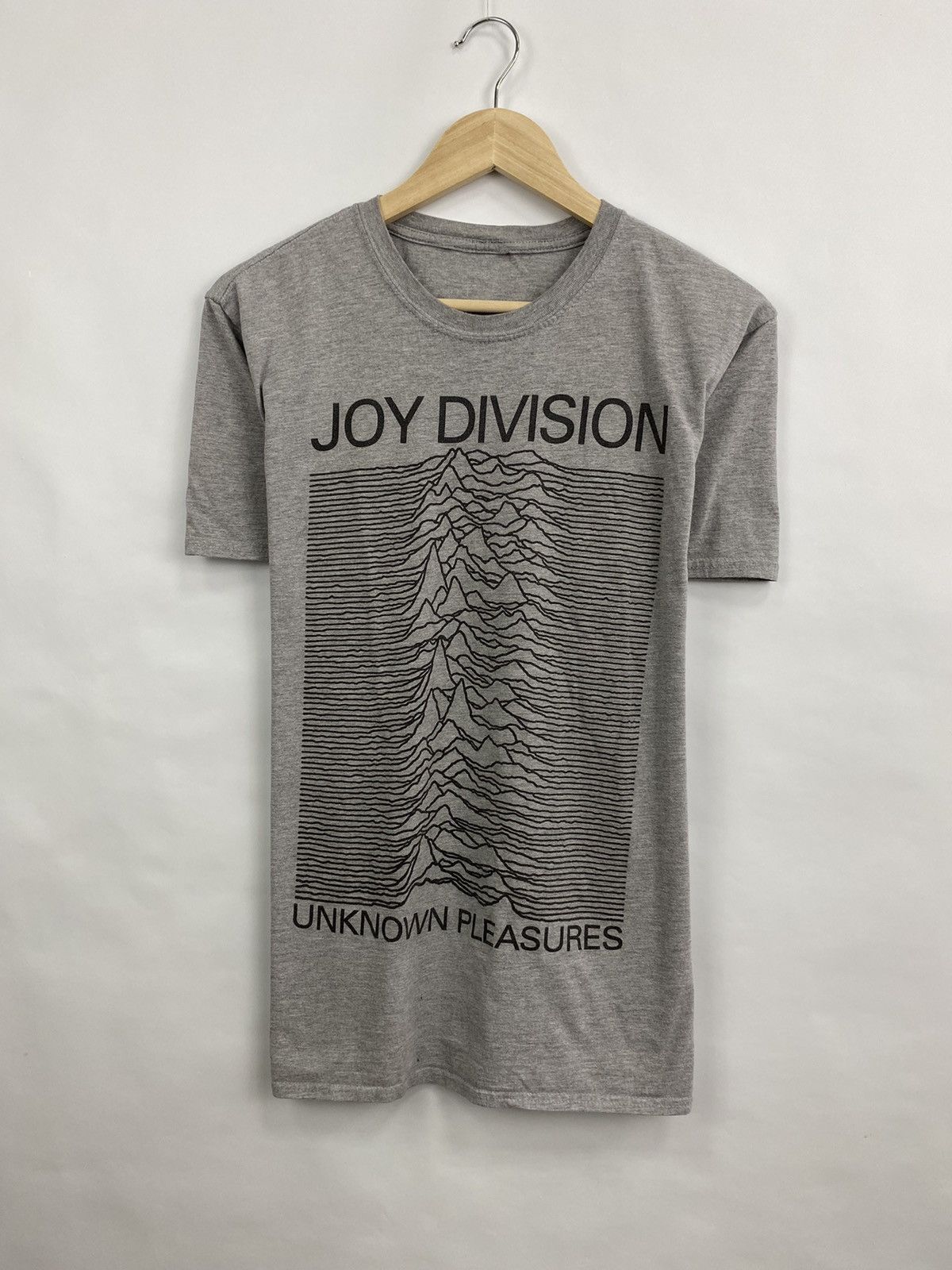 Band Tees 🇺🇸 JOY DIVISION Unknown Pleasure Rare Retro T-Shirt Hype Y2K Size US M / EU 48-50 / 2 - 2 Thumbnail