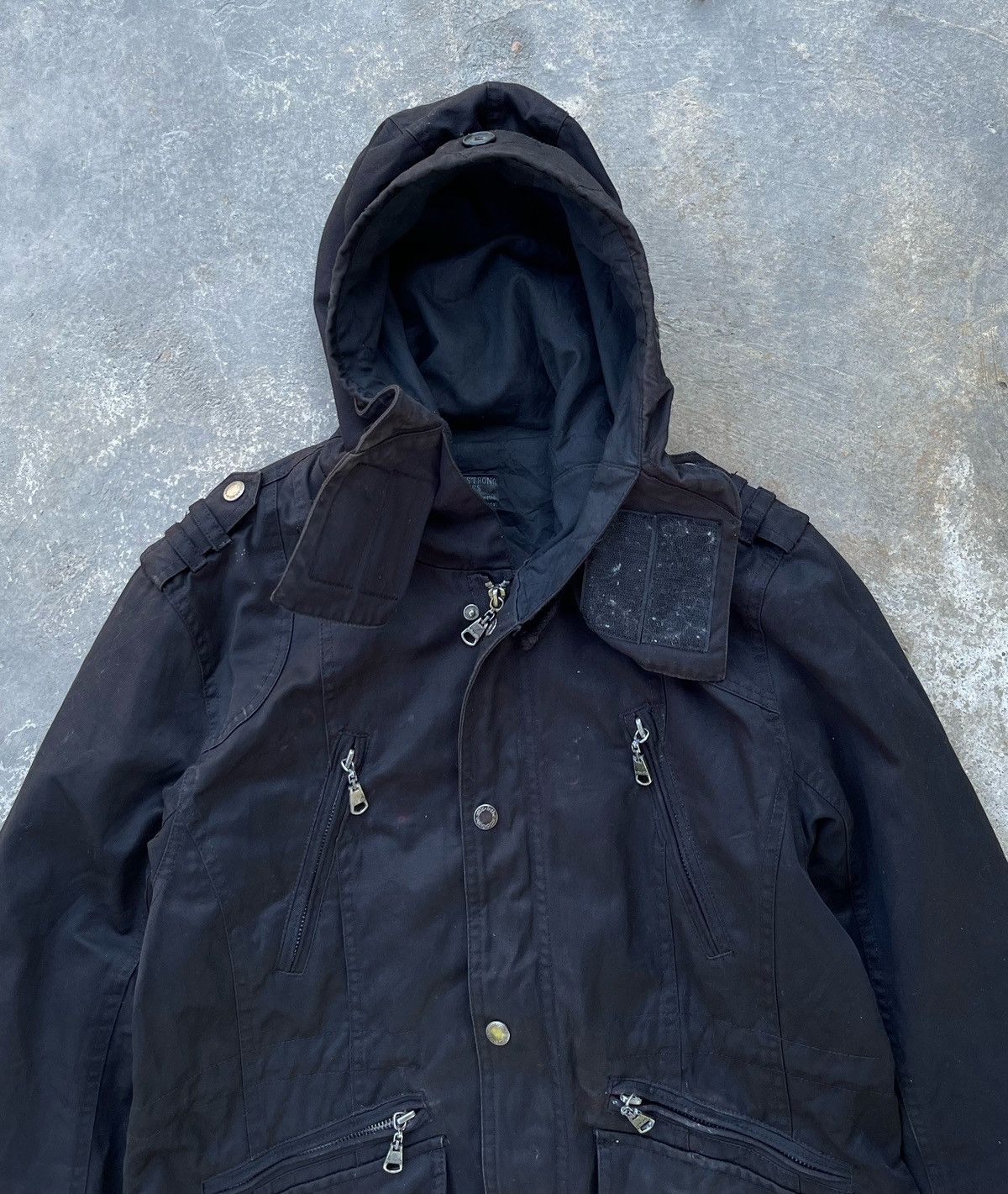 In The Attic × Japanese Brand × Le Grande Bleu (L.G.B.) 🔥Vintage In The Attic Black Survives Parka Jacket LGB Style Size US L / EU 52-54 / 3 - 9 Thumbnail