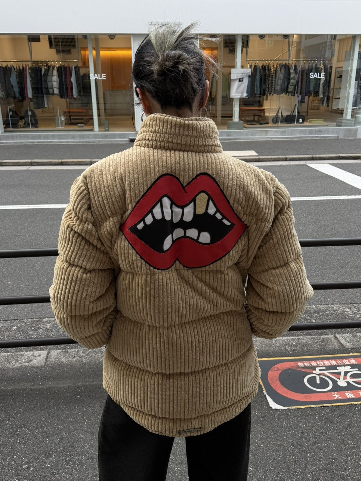 Chrome Hearts Matty Boy Leather Lips Patch Corduroy Down Jacket Size US S / EU 44-46 / 1 - 1 Thumbnail