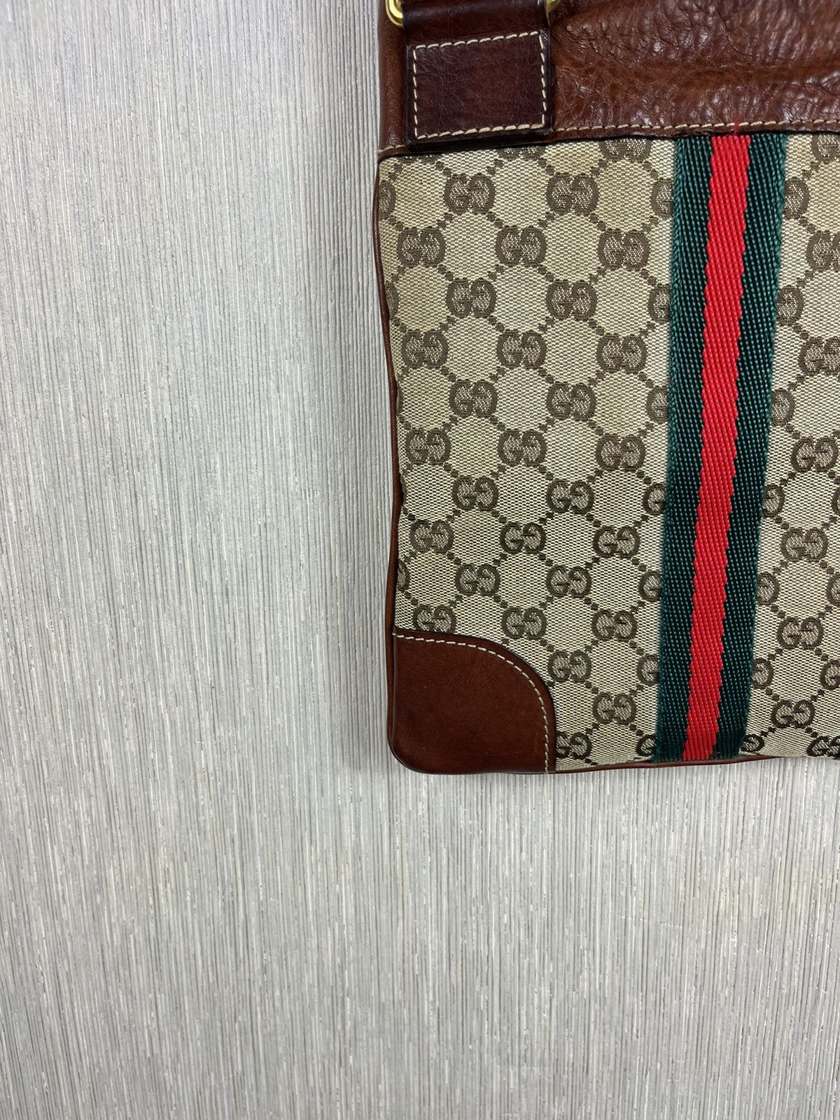 Vintage rare Gucci vintage canvas messenger bag GG monogram leather Size ONE SIZE - 4 Thumbnail