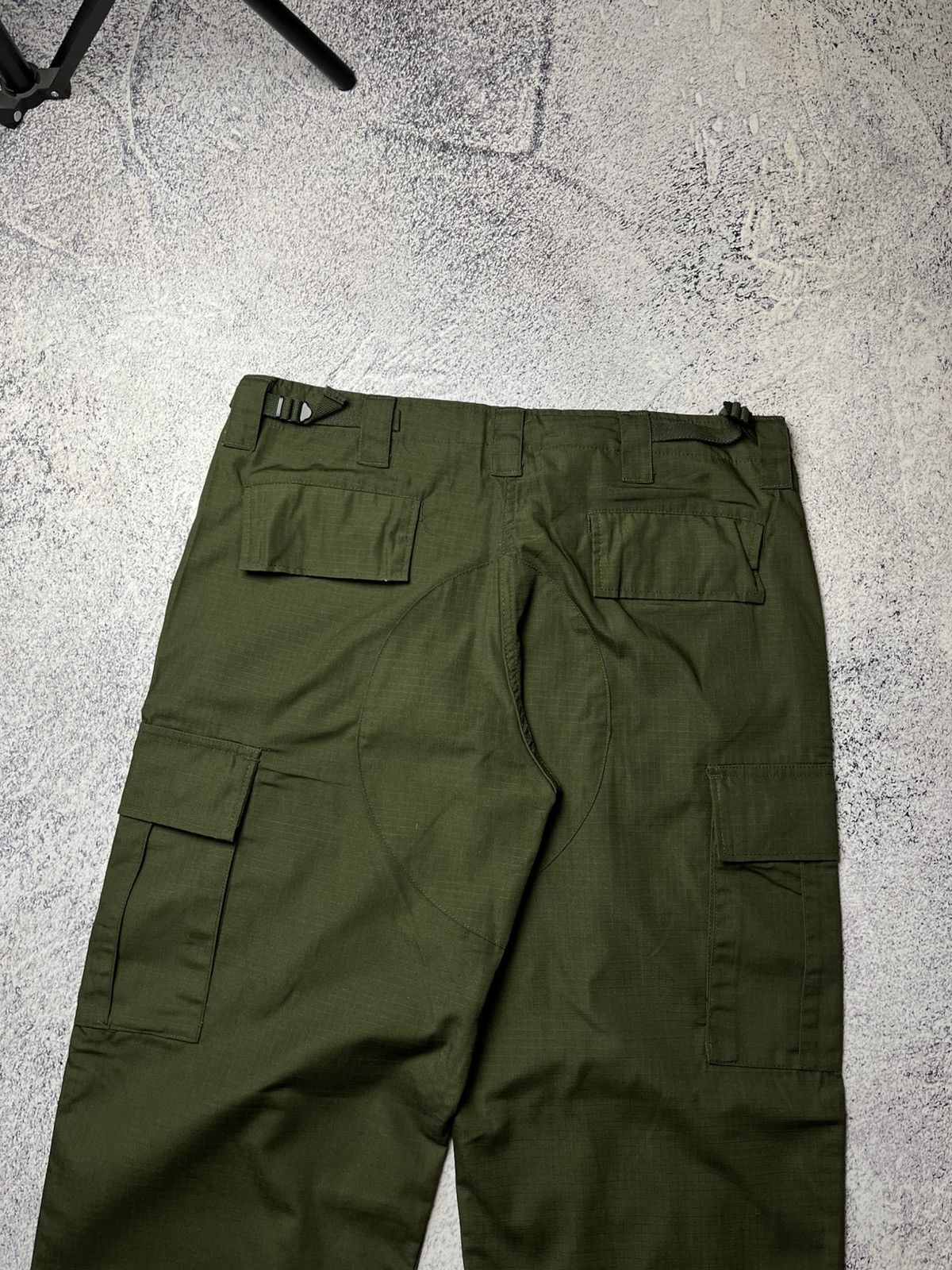 Japanese Brand RARE VINTAGE FADED STREETWEAR CAMO CARGO PANTS Y2K Size US 36 / EU 52 - 14 Thumbnail