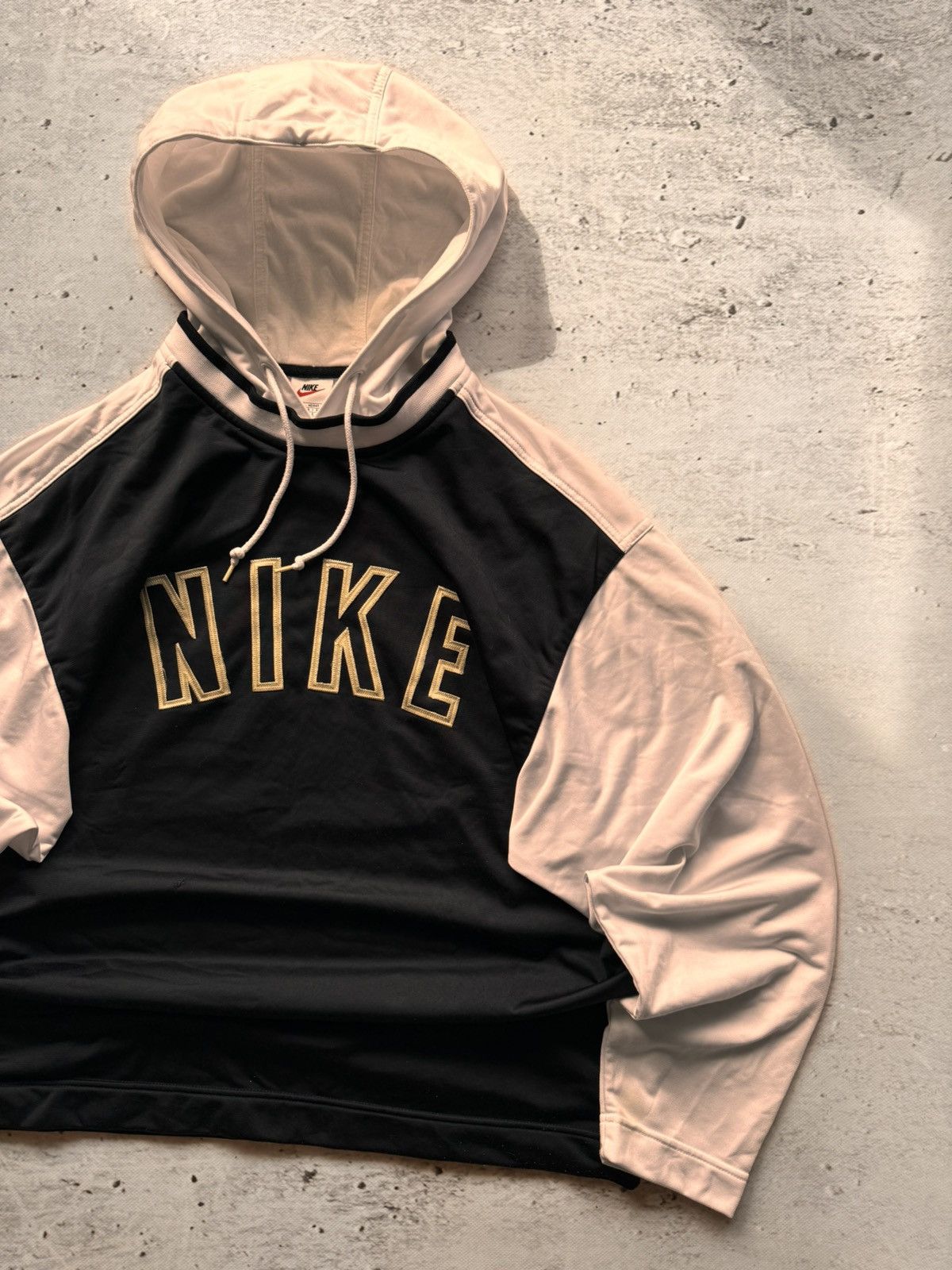 Nike × Vintage NIKE VINTAGE CENTER LOGO OVERSIZE BOXY HOODIE Size US L / EU 52-54 / 3 - 3 Thumbnail