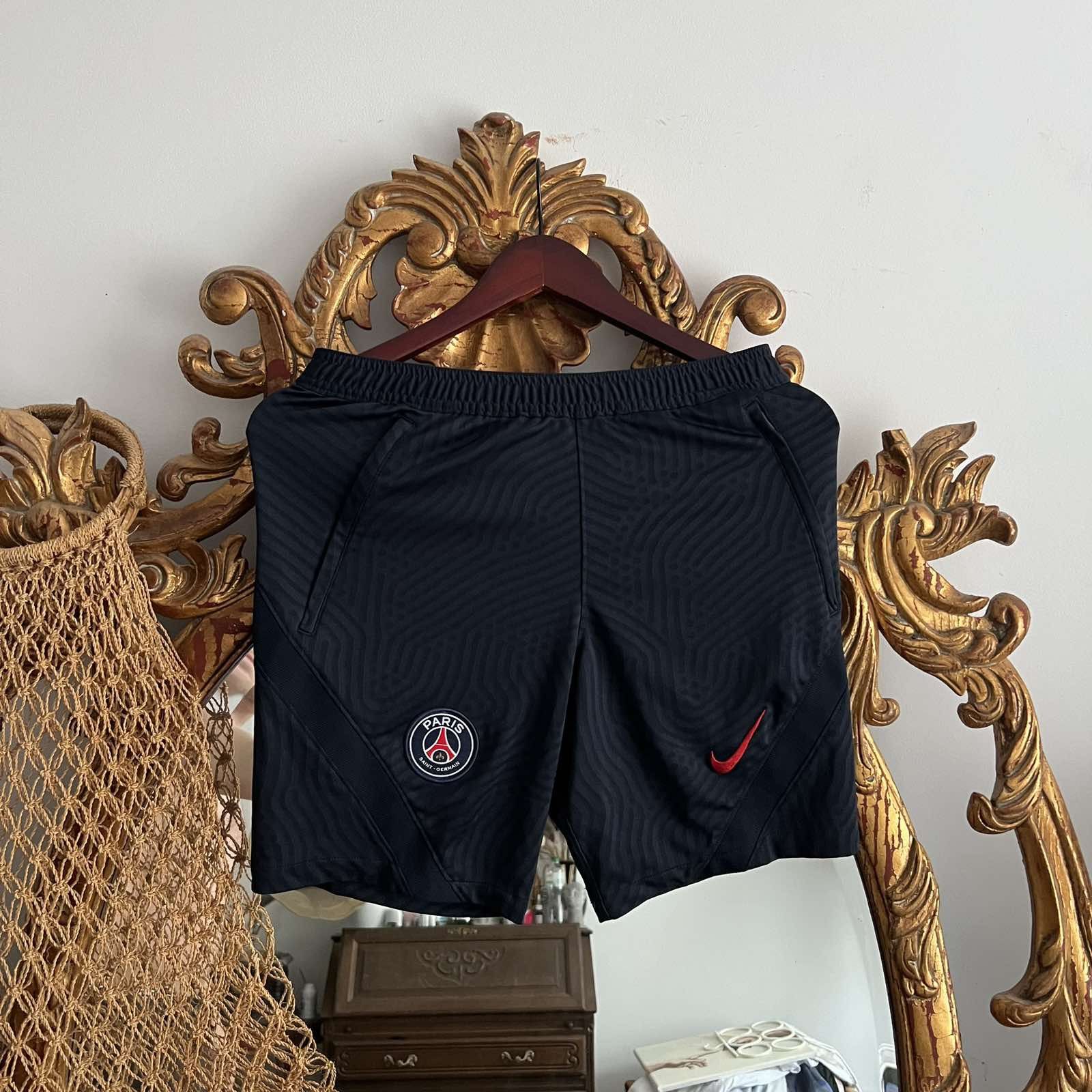 Nike Nike PSG Paris shorts Soccer size S Size US 32 / EU 48 - 1 Thumbnail