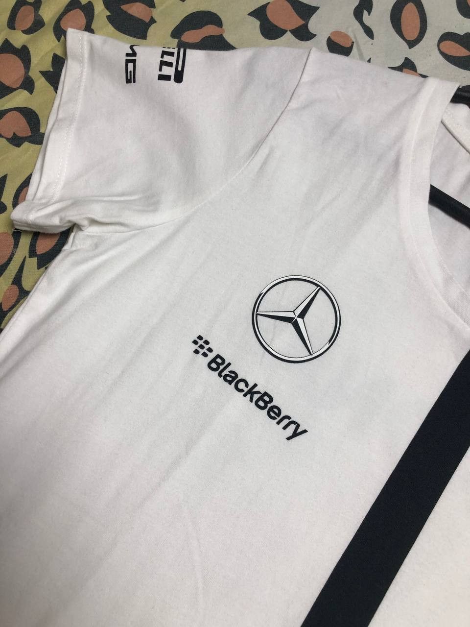 Mercedes-Benz Mersedes Benz AMG T- Shirts Petronas Size US M / EU 48-50 / 2 - 10 Thumbnail