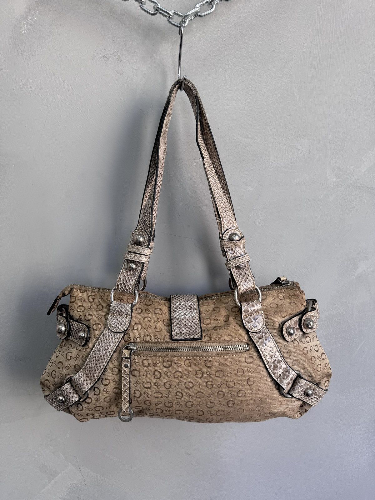 Guess × Vintage Vintage Archival Rare Guess Handbag with many zips Y2K Size ONE SIZE - 8 Thumbnail