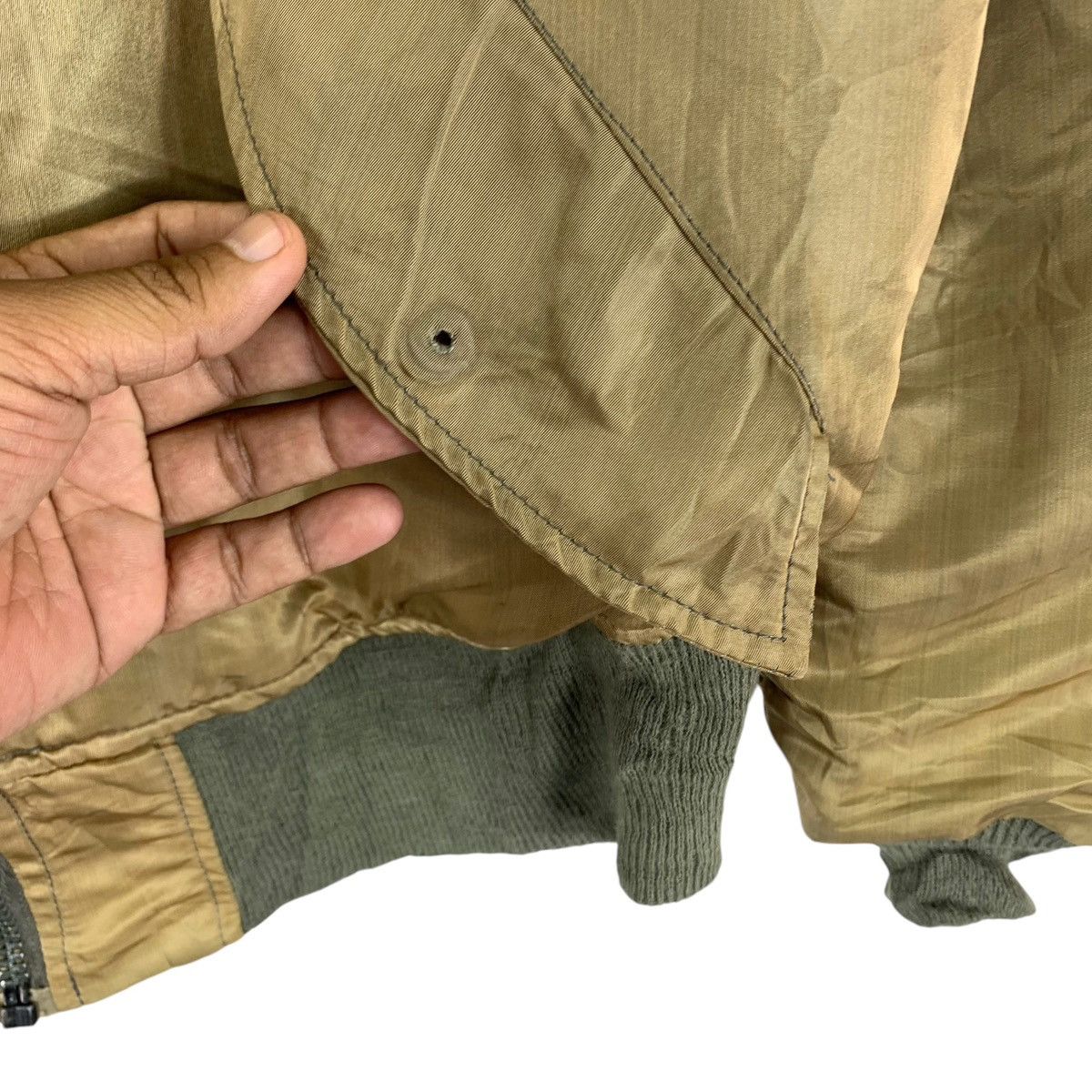 Alpha Industries VINTAGE AVIREX USAF M-1 BOMBER ZIPPER JACKET Size US M / EU 48-50 / 2 - 6 Thumbnail
