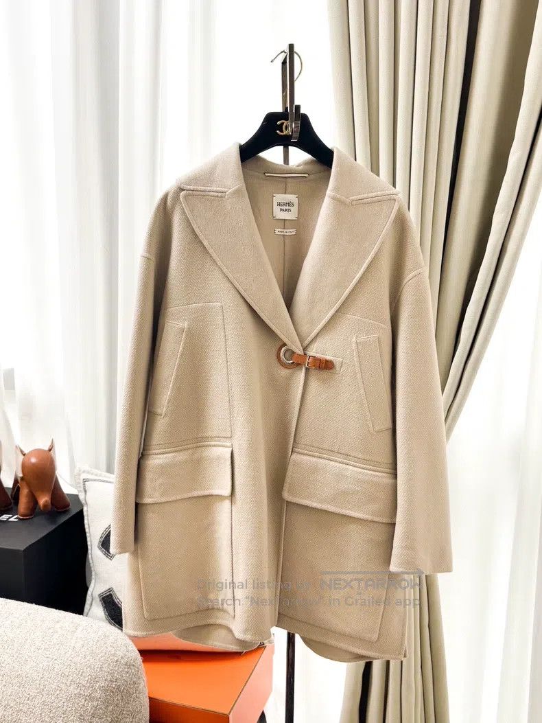 Hermes Hermes Oatmeal Color Cashmere Coat Jacket Size XS / US 0-2 / IT 36-38 - 1 Thumbnail