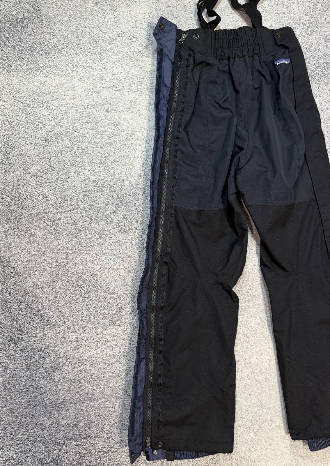 Patagonia Patagonia Womens Ski Snow Pants Bibs Waterproof Black Size 8 Size 30" / US 8 / IT 44 - 7 Thumbnail
