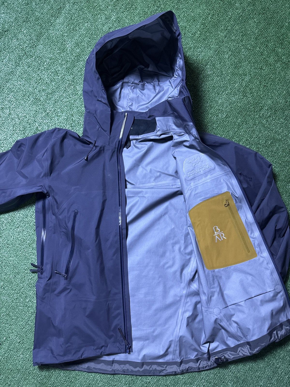 Arc'teryx Arcteryx Beta AR Jacket Size US S / EU 44-46 / 1 - 3 Thumbnail