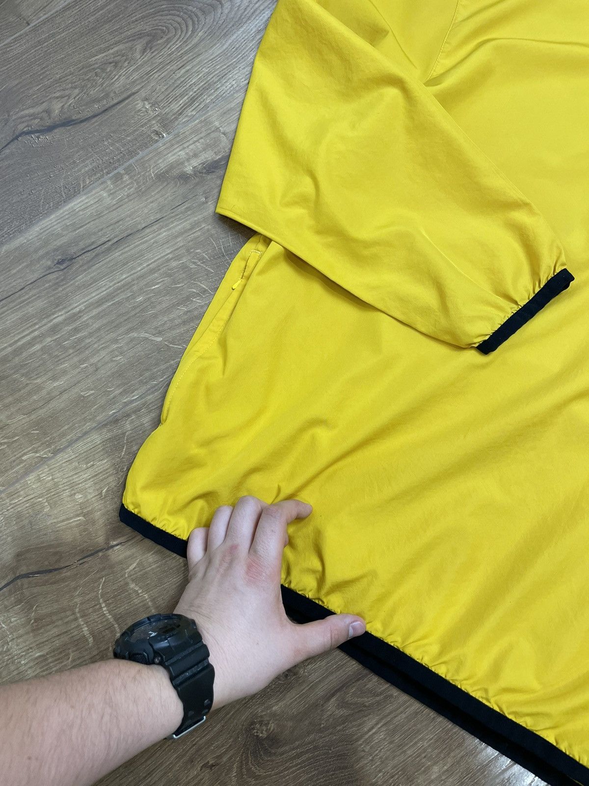 Nike Vintage Nike Y2K Style Hot Yellow Logo Anorak Bomber Jacket Size US L / EU 52-54 / 3 - 6 Thumbnail