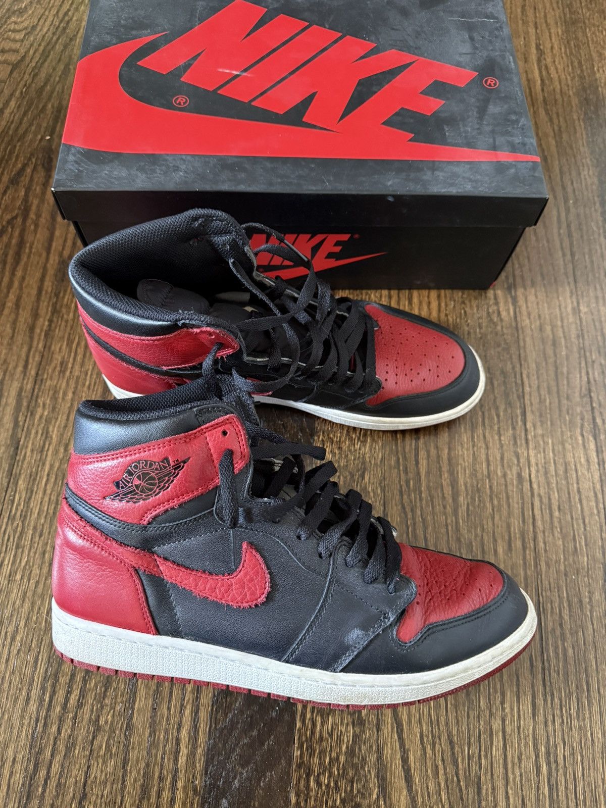 Jordan Brand Jordan 1 bred 2016 Size US 11 / EU 44 - 2 Thumbnail