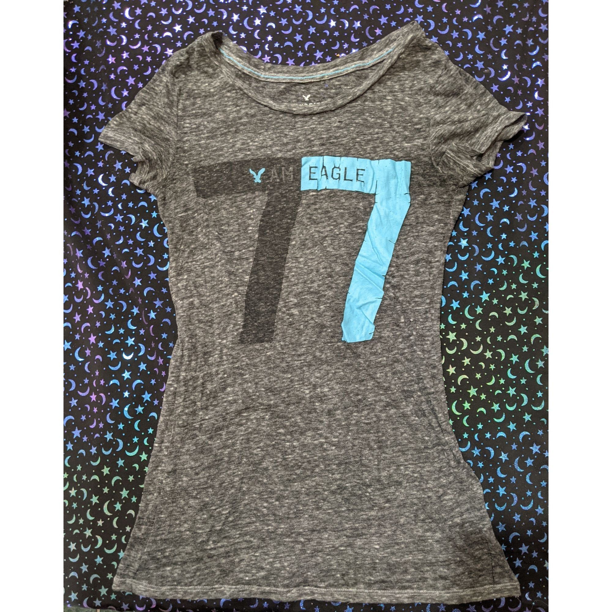 American Eagle Outfitters American Eagle Outfitters Favorite T Grey And Blue Size XS / US 0-2 / IT 36-38 - 2 Thumbnail