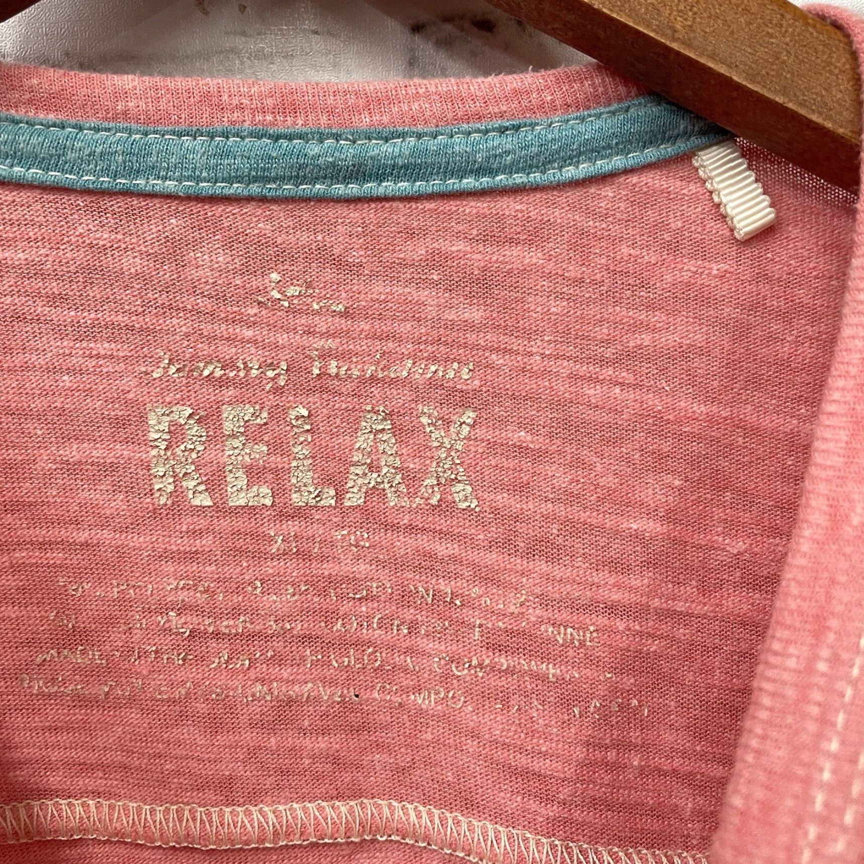 Tommy Bahama Tommy Bahama Relax T-Shirt Mens XL Pink Polyester Blend Total Shirt Size US XL / EU 56 / 4 - 4 Thumbnail