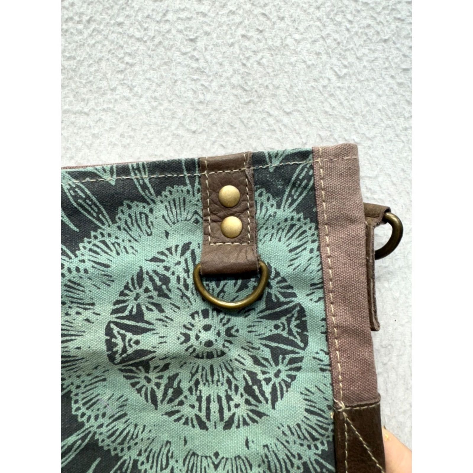 Vintage Myra Bag Shoulder Bag Women M Green Boho Mandala Canvas Leather Cowhide Accent Adjustable Strap Distressed 13x10x3 Vintage: No Size ONE SIZE - 4 Thumbnail