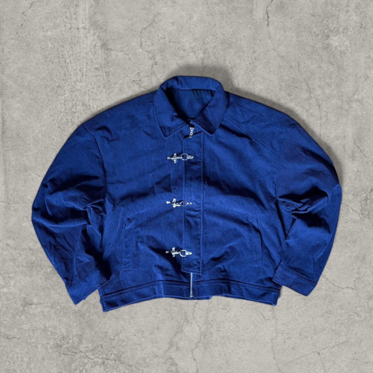 Japanese Brand Cool corduroy military jacket in blue with clasps. Size L Size US L / EU 52-54 / 3 - 1 Thumbnail