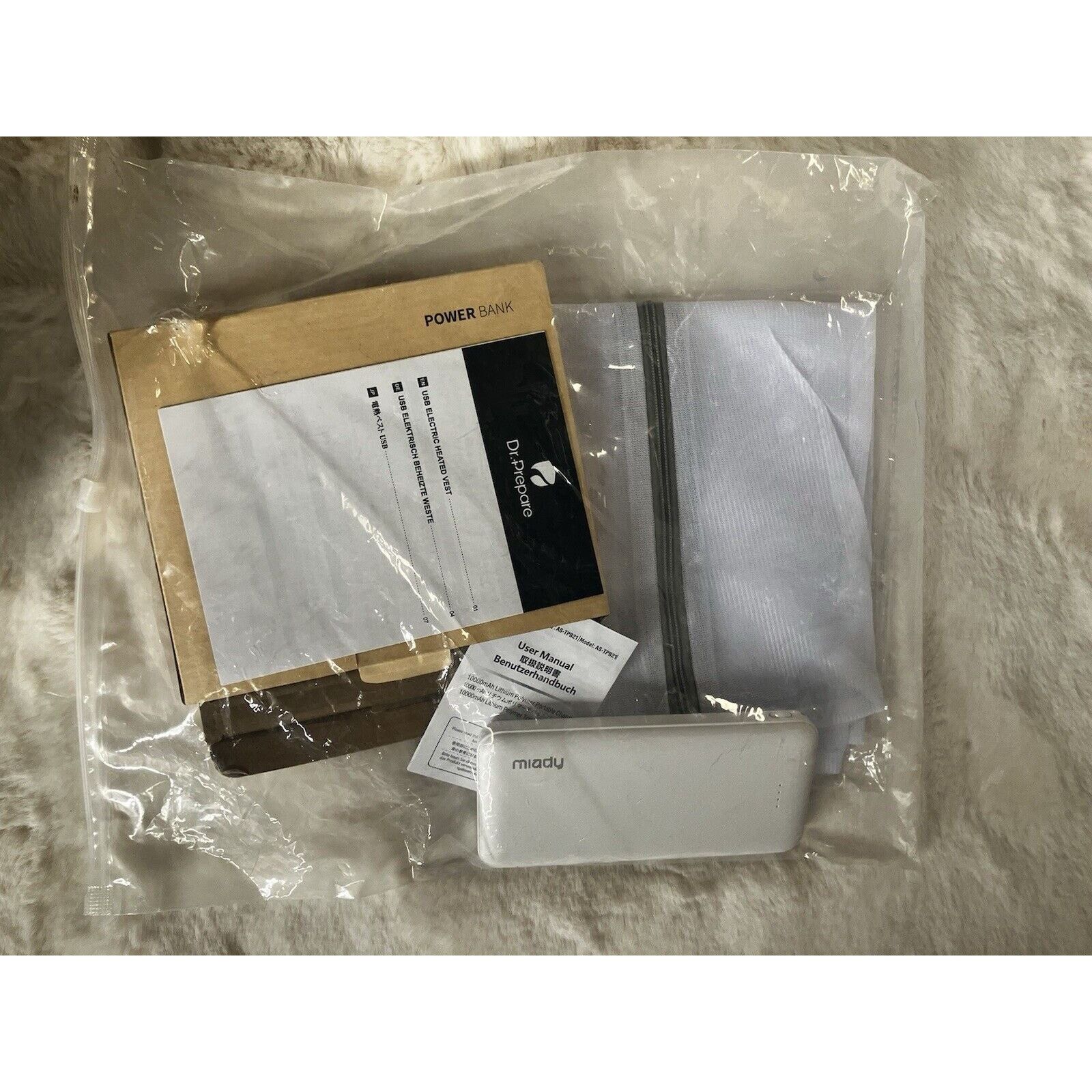 Other NWOT Electric Heating Vest USB Powered Heated for Men/Women Size US M / EU 48-50 / 2 - 4 Thumbnail