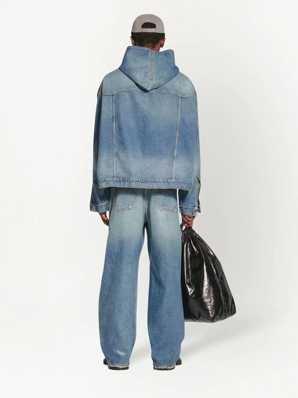 Balenciaga o1s1wg110525 Pull-Over Jacket in Blue Size US M / EU 48-50 / 2 - 5 Thumbnail