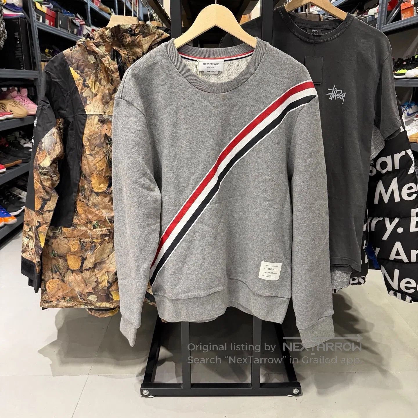 Thom Browne THOM BROWNE TB Classic Stripe Crewneck Sweatshirt. Size US L / EU 52-54 / 3 - 1 Thumbnail