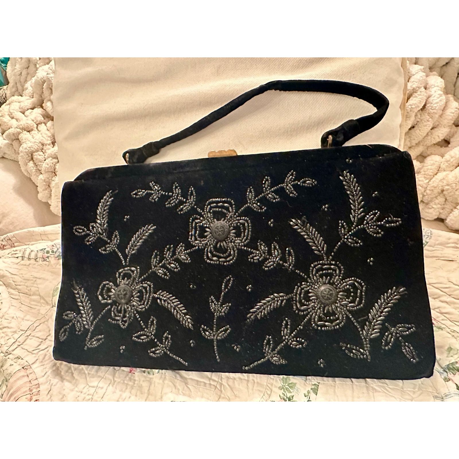 Vintage VINTAGE FIFTIES LARGE SOURE BEADED BLACK VELVET BAG Size ONE SIZE - 8 Thumbnail