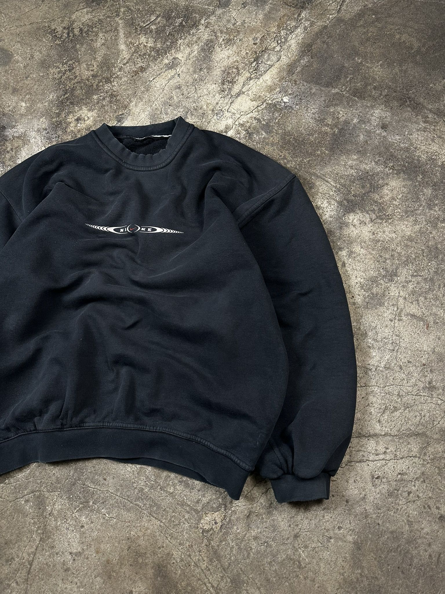 Nike 90s Nike Swoosh Spellout Boxy Crewneck Size US L / EU 52-54 / 3 - 3 Thumbnail