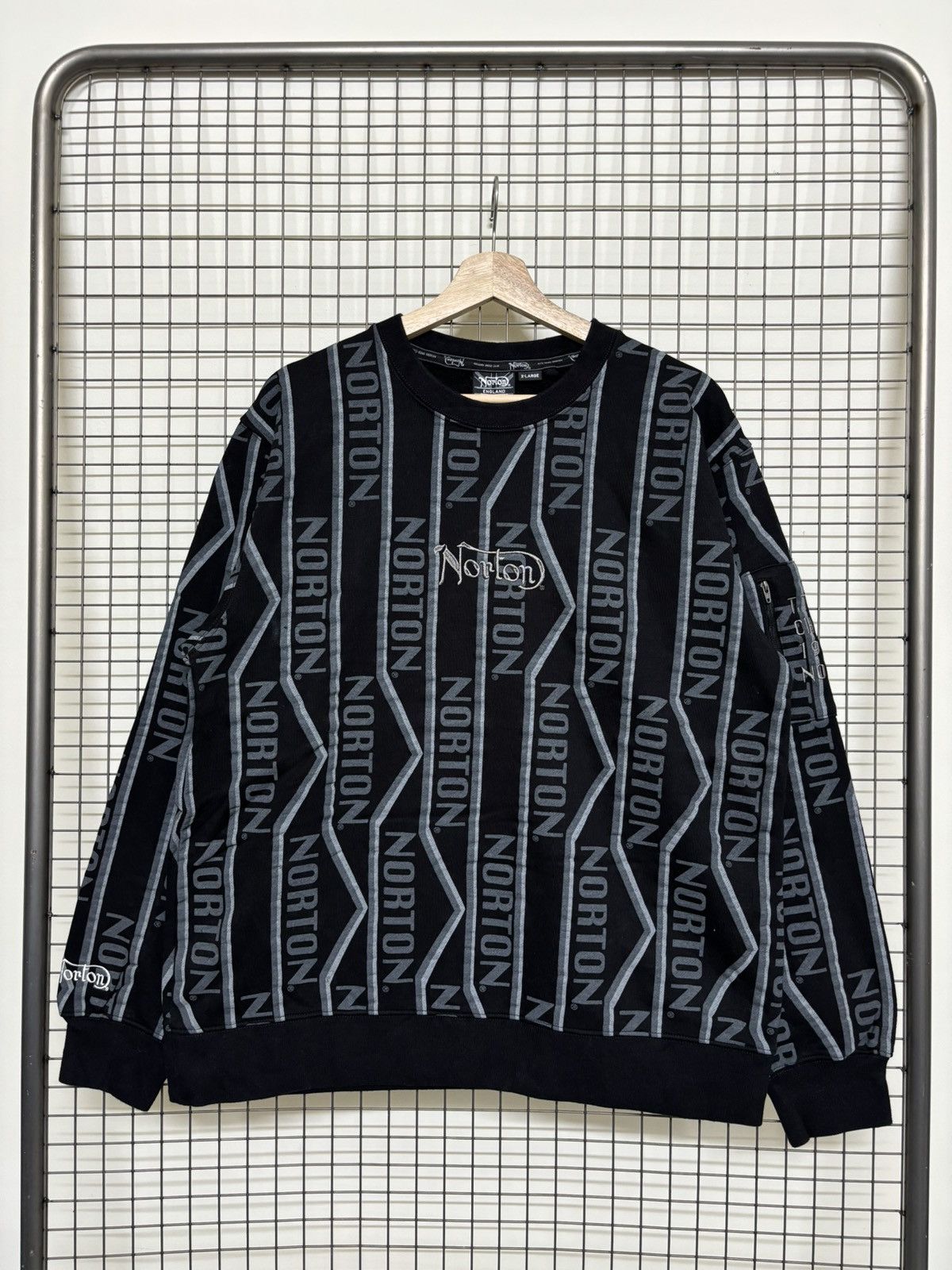Norton 🚨FINAL DROP🚨OVP Norton England Motorcycle Sweatshirt Size US XL / EU 56 / 4 - 2 Thumbnail