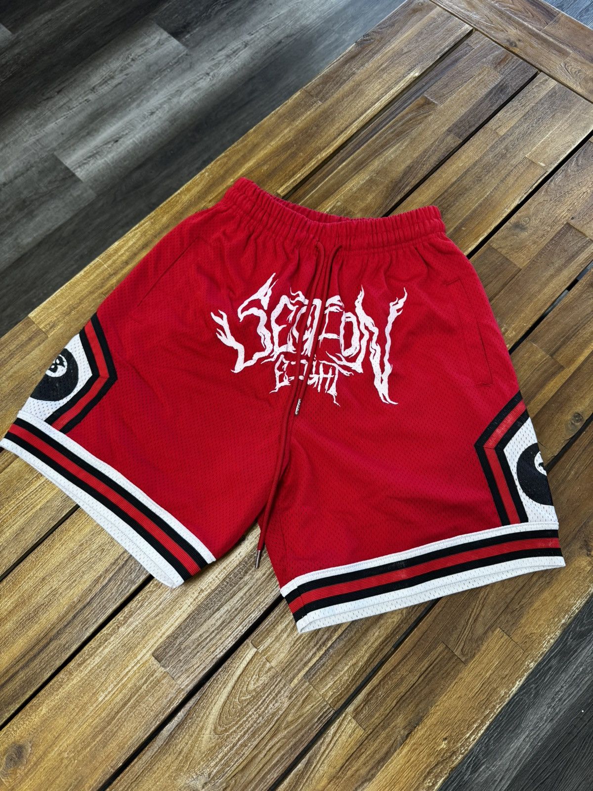 Section 8 8 Ball Section 8 Mesh Shorts Red Size US 32 / EU 48 - 1 Thumbnail