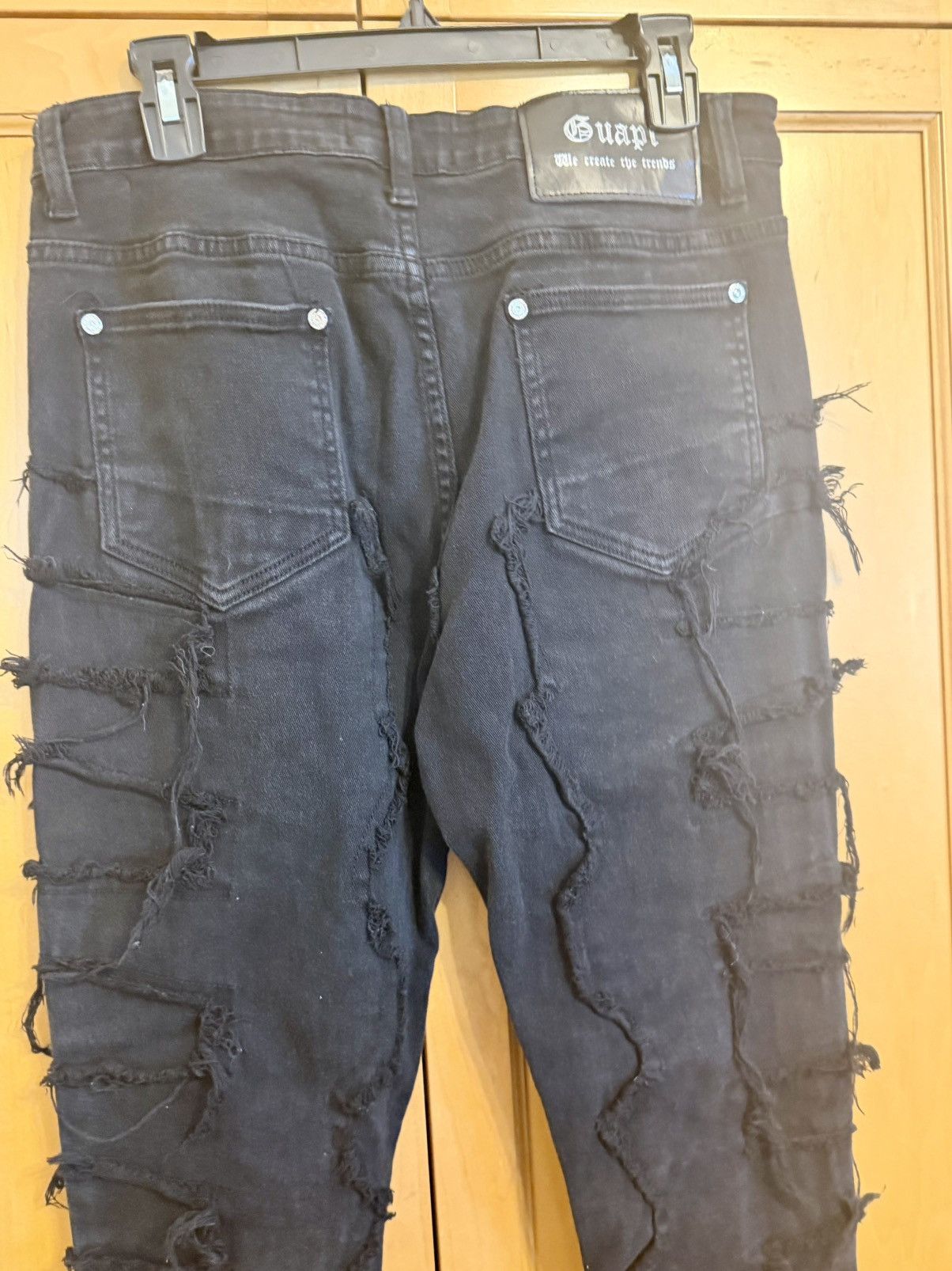 GUAPI Black Distressed Flared Stacked Jeans Size 32 Men
