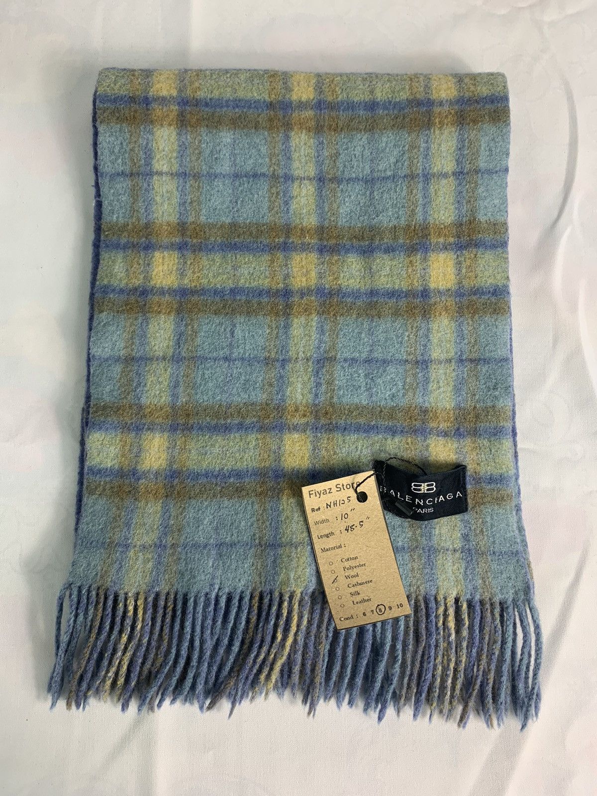 Balenciaga Balenciaga Scarf / Muffler / Neckwear Size ONE SIZE - 3 Thumbnail