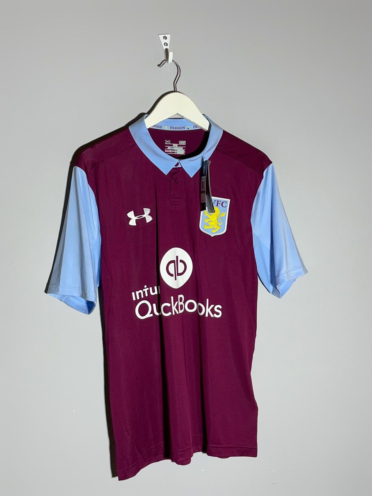 Under Armour NWT Aston Villa Under Armour 2016/17 Home Y2k Football Shirt Size US M / EU 48-50 / 2 - 2 Thumbnail