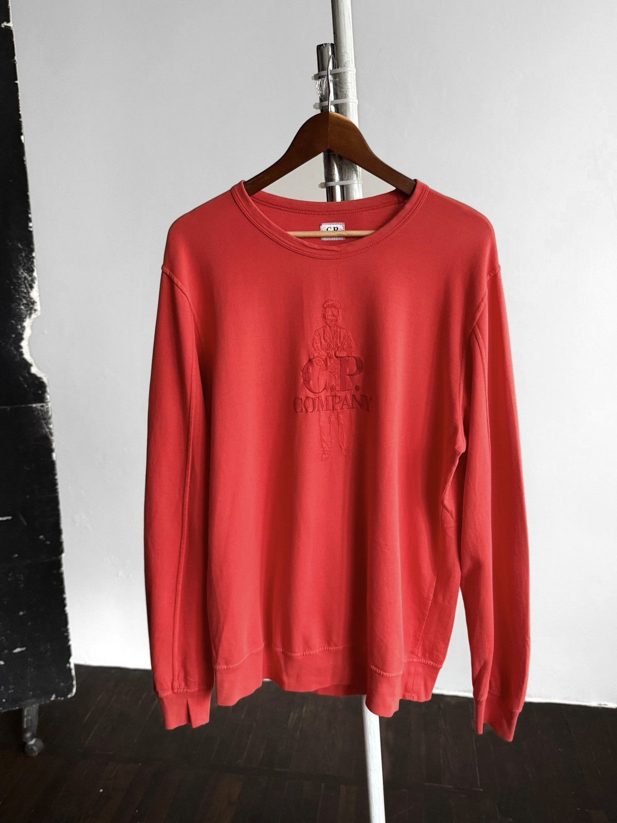 C.P. Company C.P. Company Mens Red Sailor Logo Crewneck Sweatshirt Size US L / EU 52-54 / 3 - 1 Thumbnail