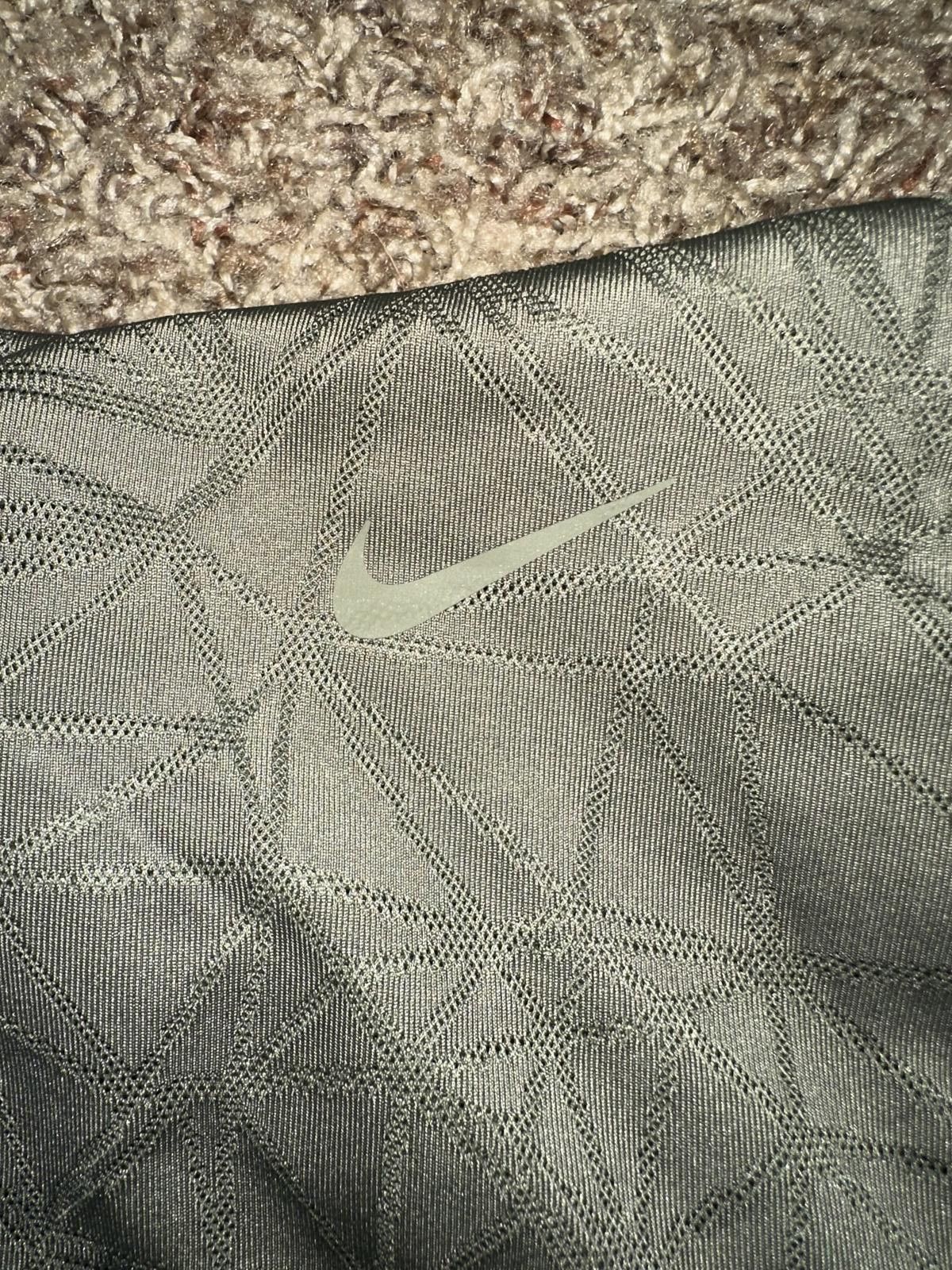 Nike Nike Breathe Standard Fit Womens Faiways Skort Golf Size 36" / US 14 / IT 50 - 3 Thumbnail