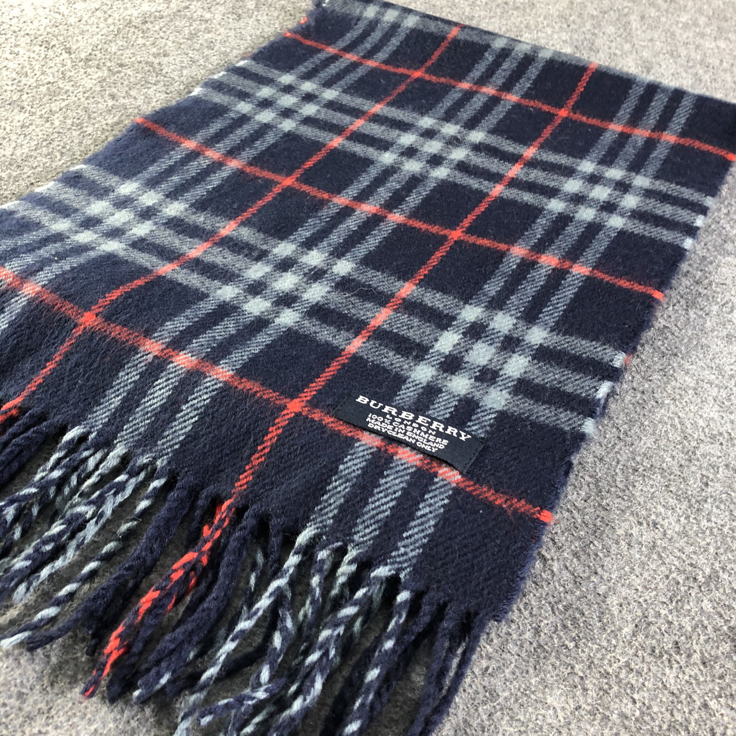 Burberry Burberry Scarf / Muffler / Neckwear P467 Size ONE SIZE - 4 Thumbnail