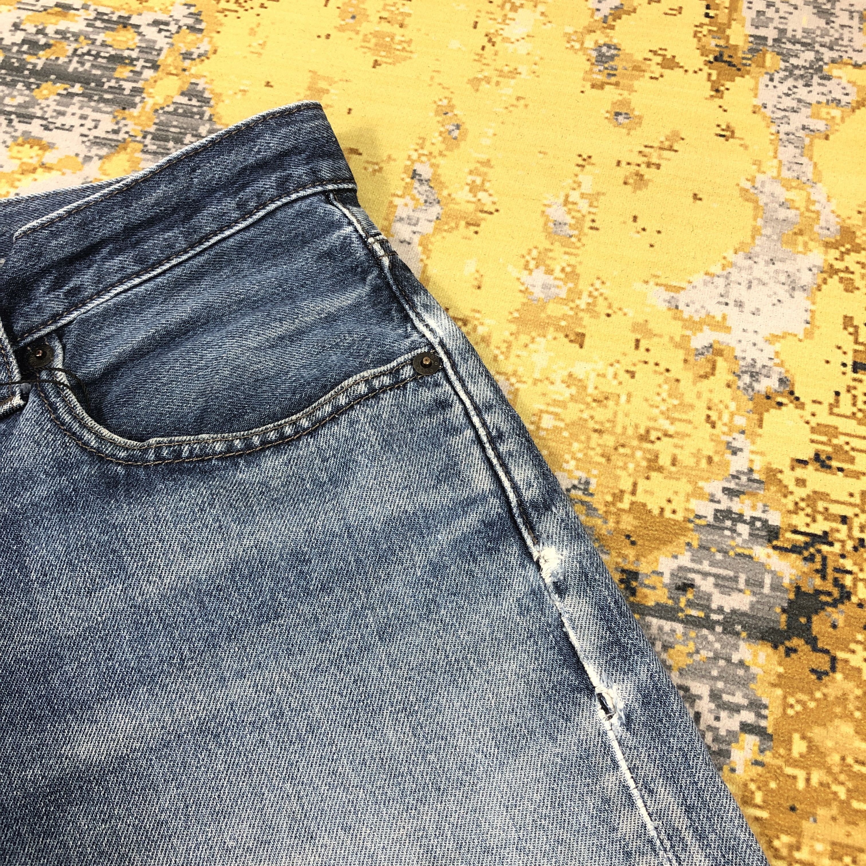 Uniqlo × Vintage Uniqlo Jeans Light Blue Wash Denim 33 x 29.5 L1284 Size US 33 - 4 Thumbnail