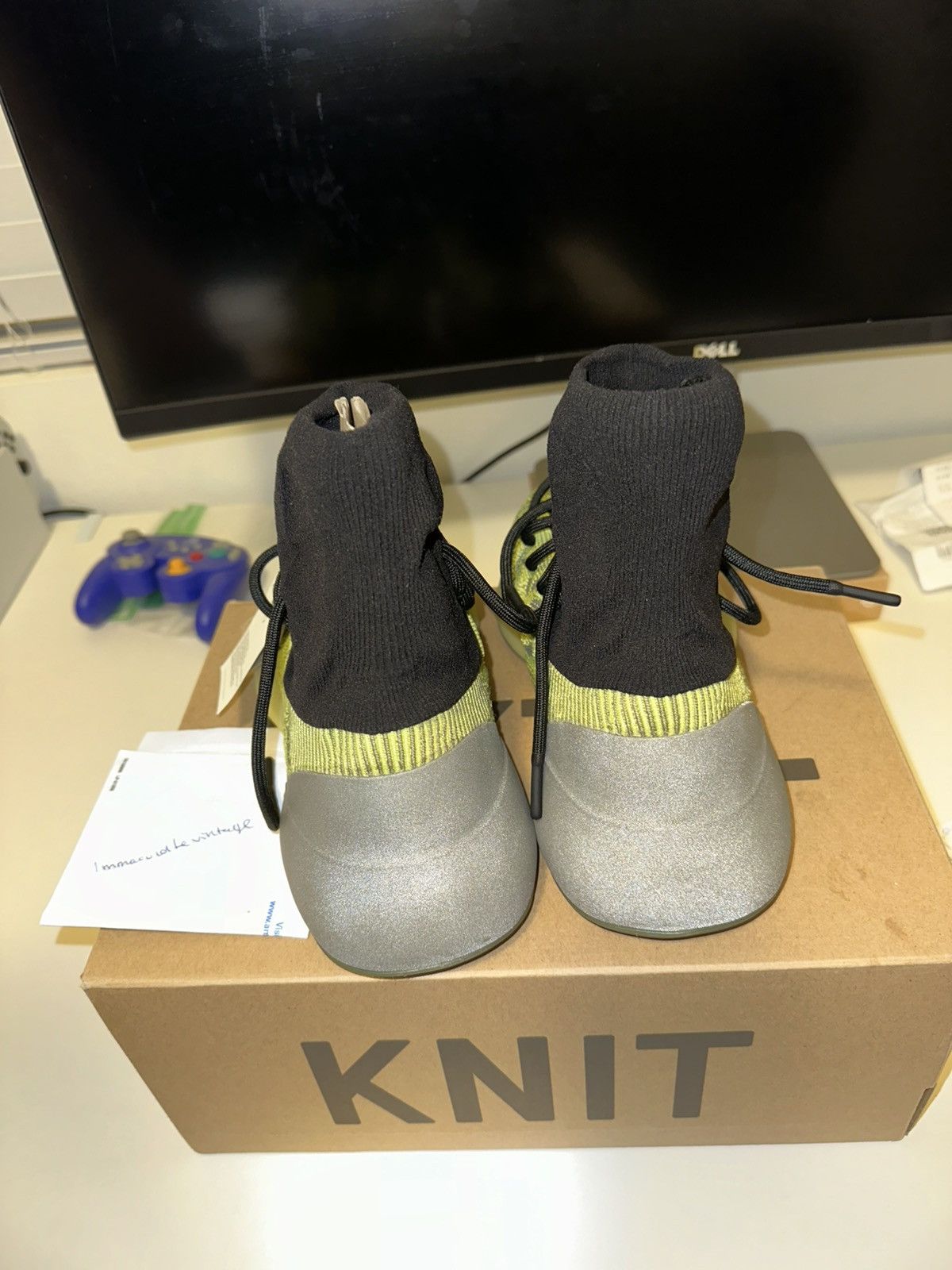 Adidas × Yeezy Yzy basketball knit energy glow Size US 7 / EU 40 - 4 Thumbnail