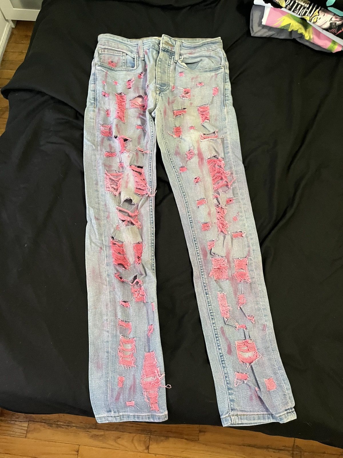 Forever 21 Forever 21 blue distressed pink dye jeans Size US 29 - 1 Thumbnail