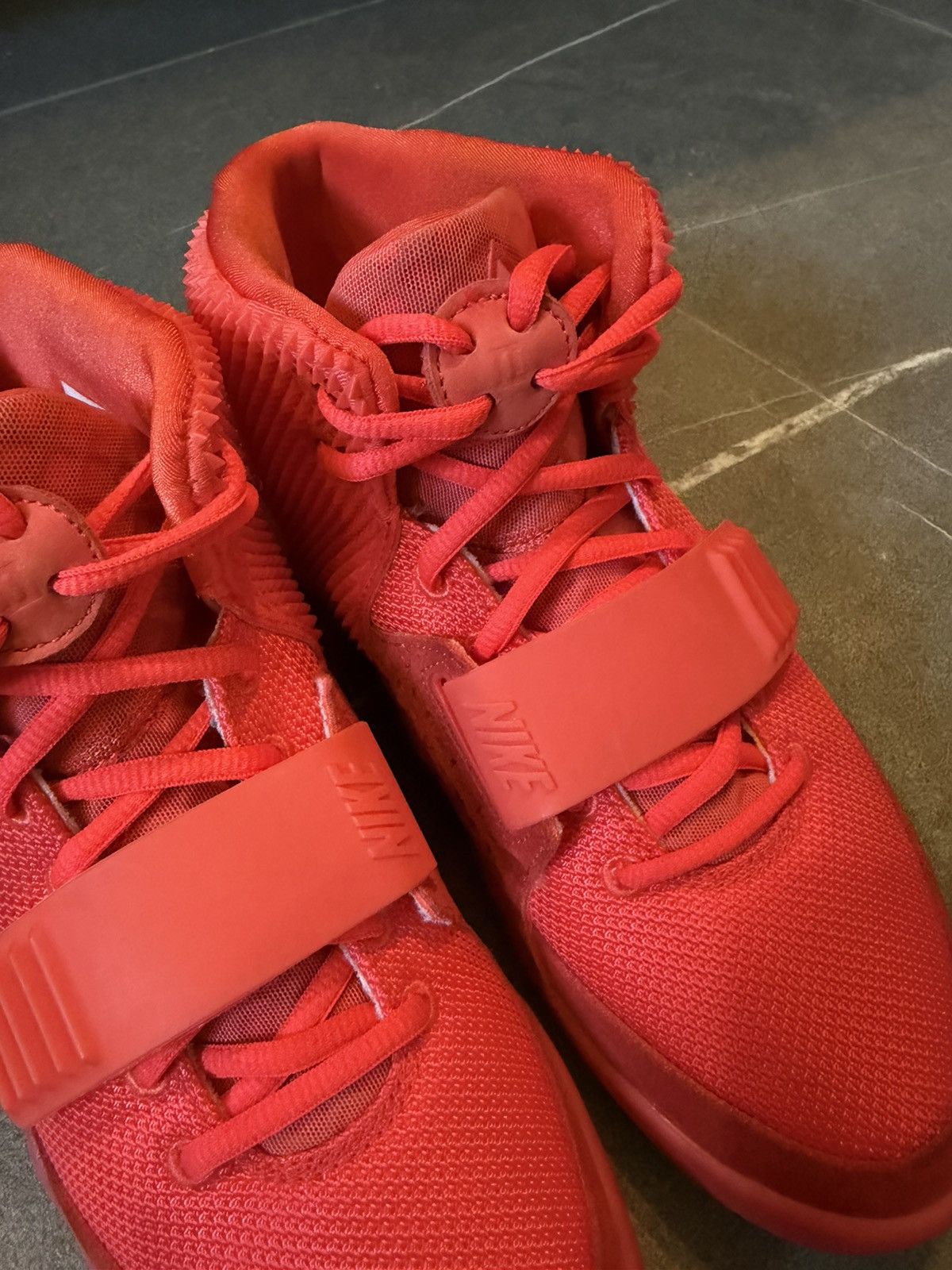 Nike Nike Air Yeezy Red October’s Size US 8.5 / EU 41-42 - 6 Thumbnail