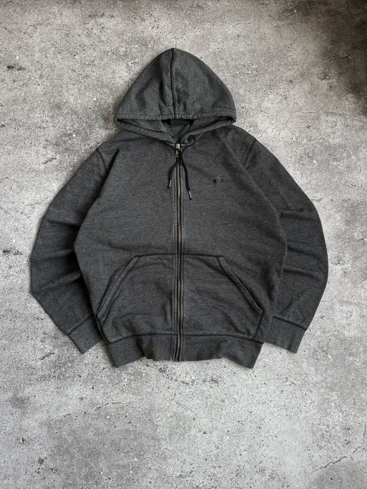 Oakley × Vintage Vintage Oakley outdoor Y2K oversized zip hoodie Size US L / EU 52-54 / 3 - 5 Thumbnail