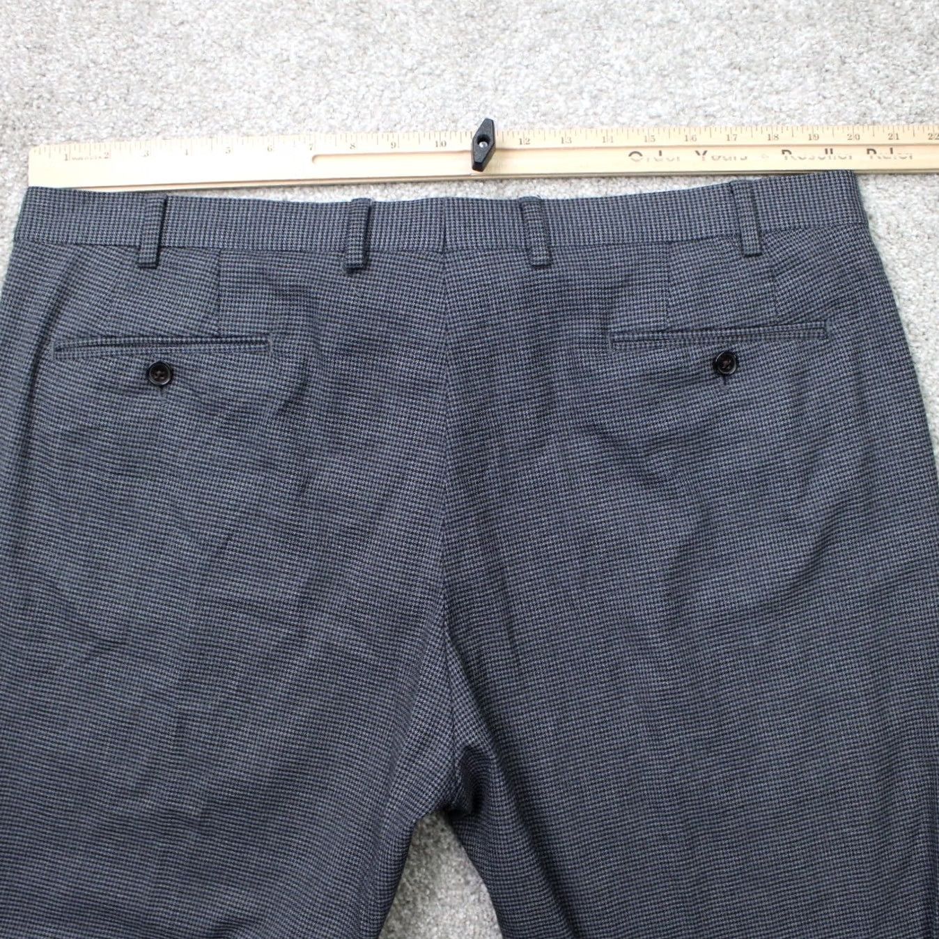 Ralph Lauren LAUREN Ralph Lauren Pants Mens 40x30 Gray Check Flat Front Poly/Viscose Stretch Dress Pants Men Regular Straight 90s Theme Casual Workwear Birthday? Size US 40 / EU 56 - 6 Thumbnail