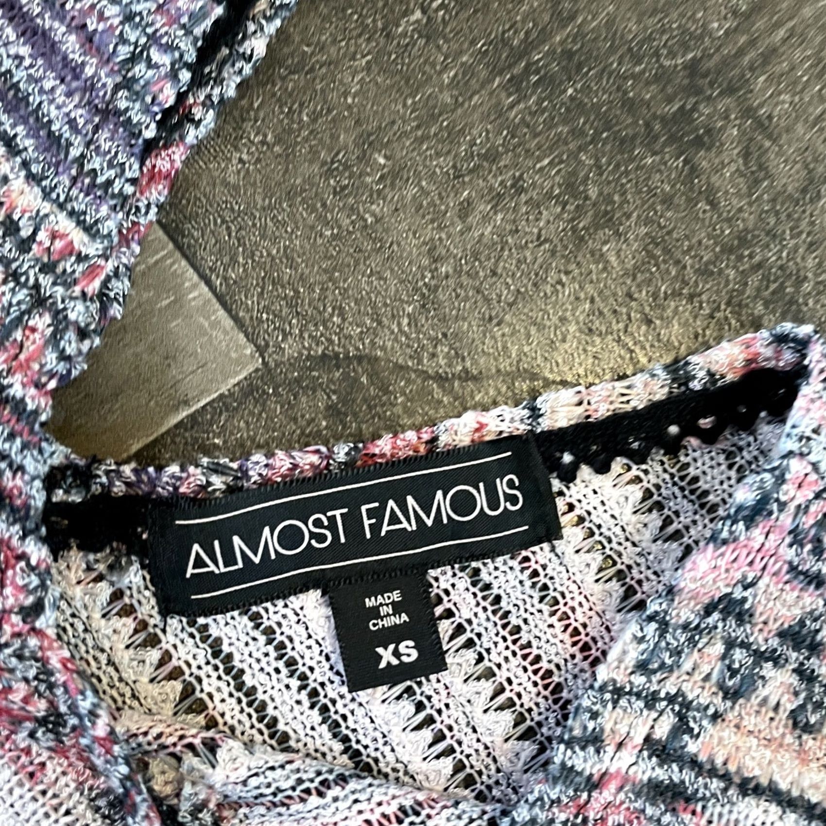 Almost Famous Almost Famous Blouse Shirt Women XS Multicolor Geometric Kimono Fringe Trim Short Sleeve V-Neck Knit Cotton Relaxed Casual Size XS / US 0-2 / IT 36-38 - 3 Thumbnail