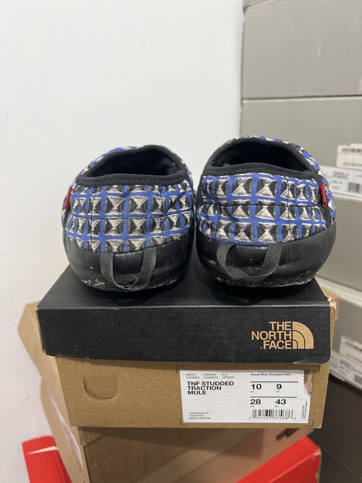 Supreme × The North Face Supreme x the north face puffer slippers Size US 10 / EU 43 - 4 Thumbnail