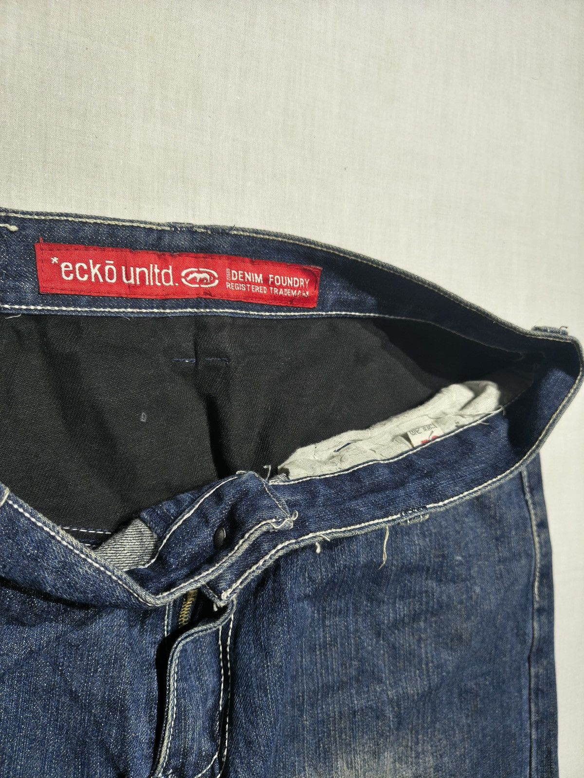 Southpole INSANE ECKO UNLIMITED JEANS 🦏(034) Size US 35 - 11 Thumbnail