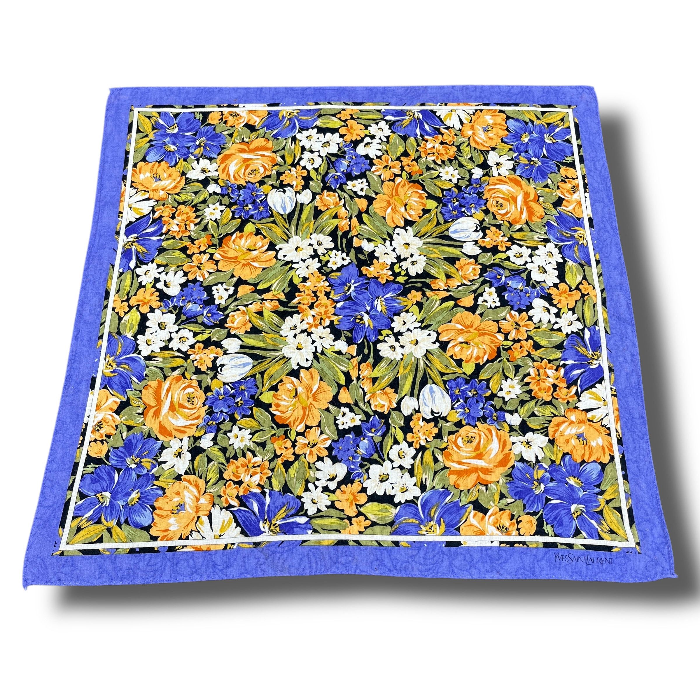 Vintage Vintage Ysl Handkerchief / Bandana / Neckerchief B292 Size ONE SIZE - 1 Thumbnail