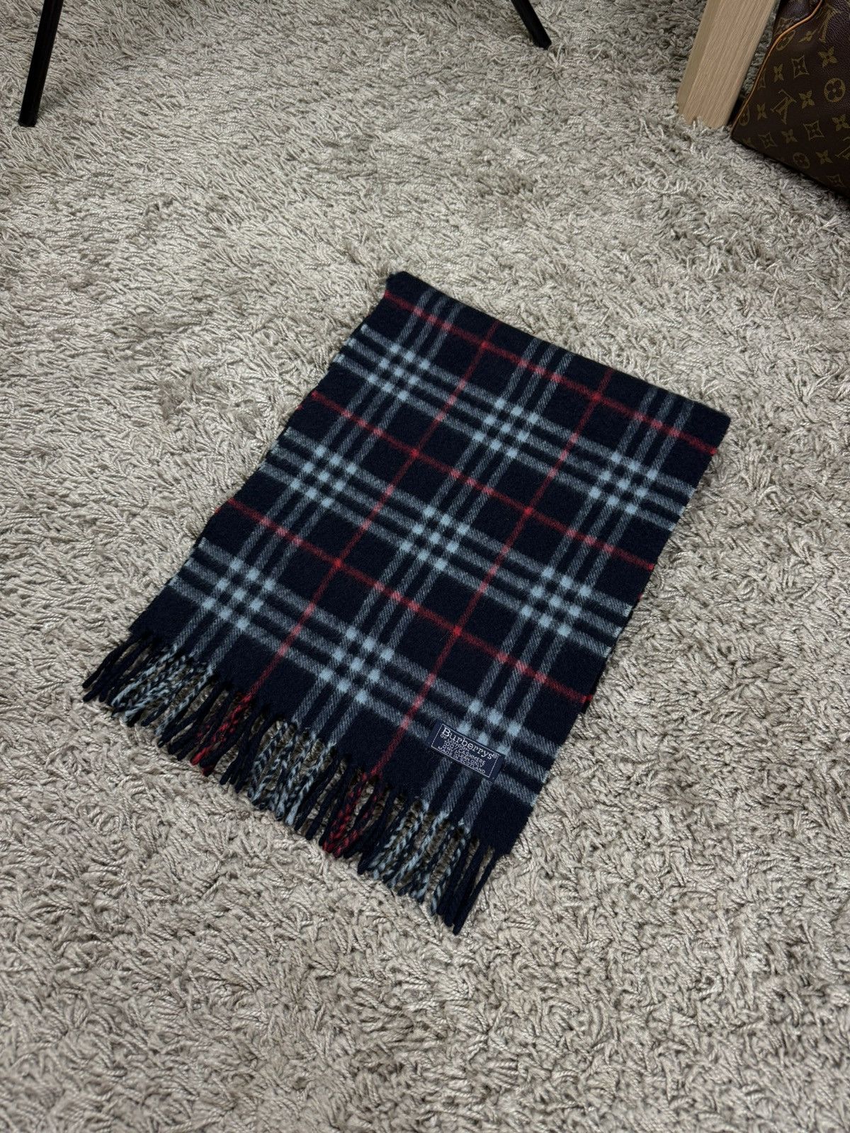 Burberry × Vintage Vintage cashmere scarf Burberry’s 90s original luxury item Size ONE SIZE - 1 Thumbnail