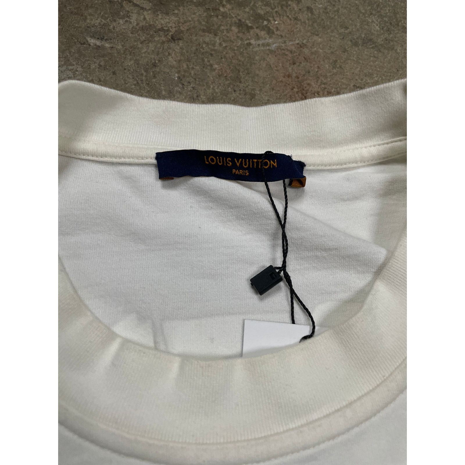 Louis Vuitton LV NBA Tee White Used Large Size US L / EU 52-54 / 3 - 2 Thumbnail
