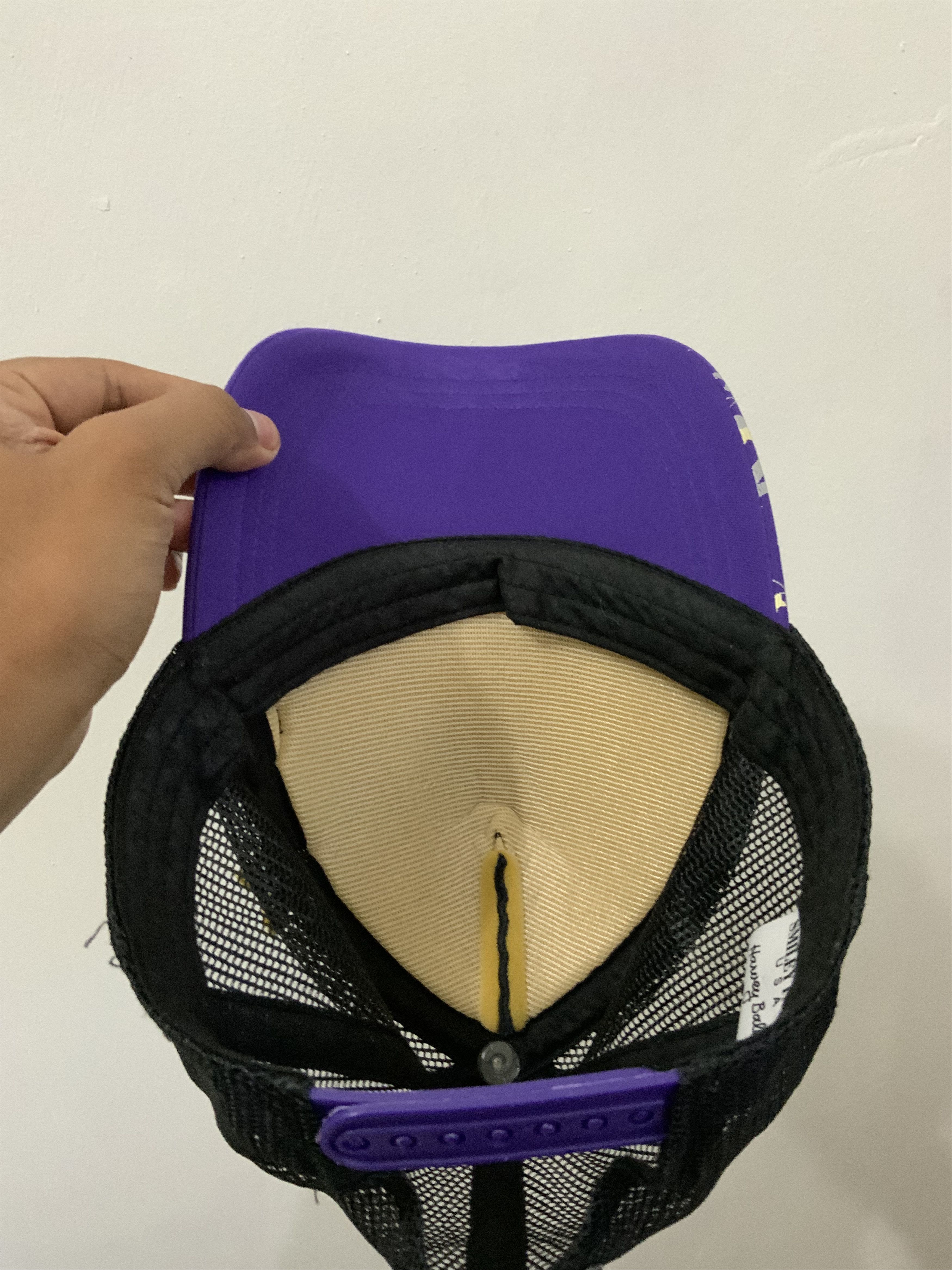 Hat Club Chic Chick Smiley Face Trucker Hat Size ONE SIZE - 8 Thumbnail